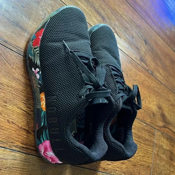 Nobull Trainer Plus Floral - Picture 1 of 5